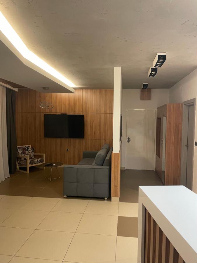 Leo Lux 1 Apartment Nis Exterior photo