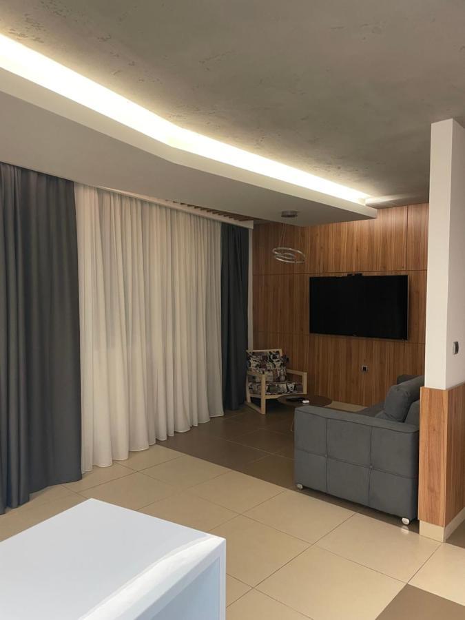 Leo Lux 1 Apartment Nis Exterior photo