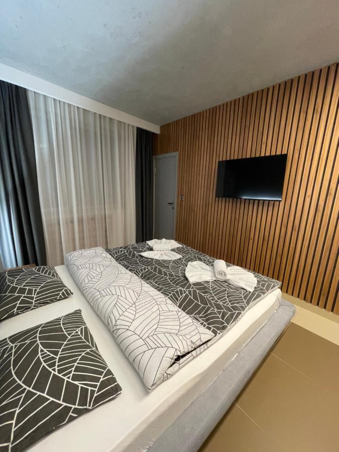 Leo Lux 1 Apartment Nis Exterior photo