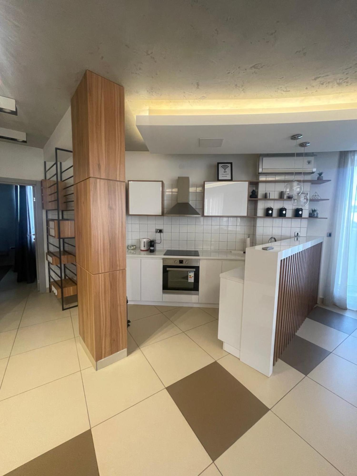 Leo Lux 1 Apartment Nis Exterior photo